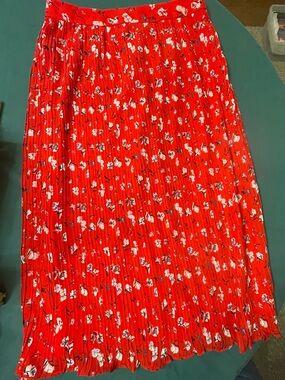 Ann Taylor Red Floral Accordion Pleated Midi Skirt | Plissé Flowy Skirt